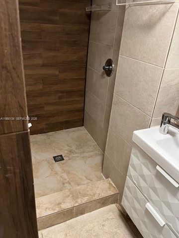 175 NW 121st St, North Miami, FL 33168