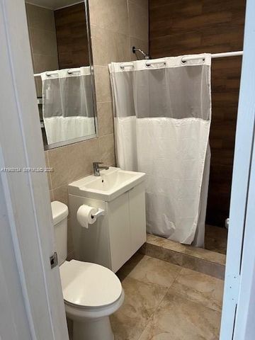 175 NW 121st St, North Miami, FL 33168