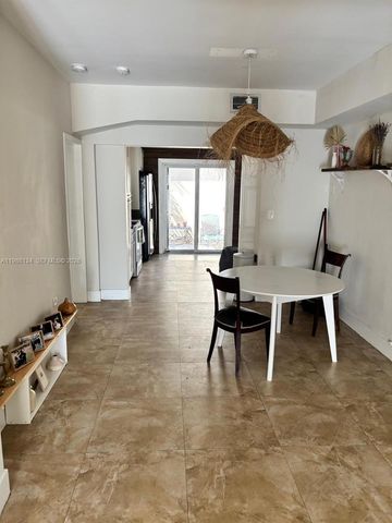 175 NW 121st St, North Miami, FL 33168