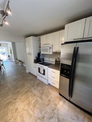 175 NW 121st St, North Miami, FL 33168