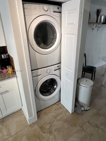 175 NW 121st St, North Miami, FL 33168