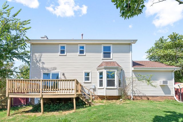 830 Iris Ln, Clarksville, TN 37042