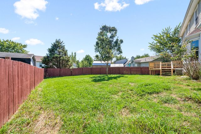 830 Iris Ln, Clarksville, TN 37042