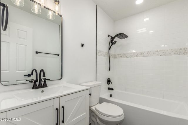 3418 W EL CAMINITO Drive, Phoenix, AZ 85051