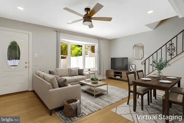 2935 LANDOVER ST, Alexandria, VA 22305