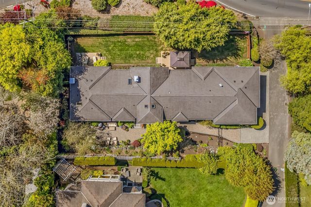 932 9th Avenue N, Edmonds, WA 98020