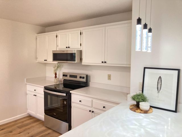 3422 Highlander Drive, Eagan, MN 55122