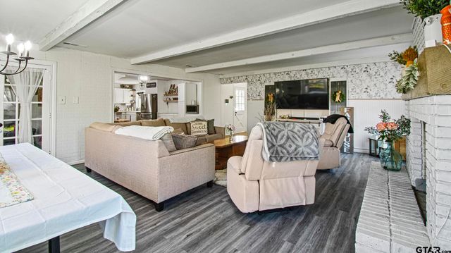 3000 Joy Dr, Kilgore, TX 75662