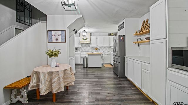 3000 Joy Dr, Kilgore, TX 75662