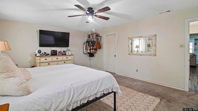 3000 Joy Dr, Kilgore, TX 75662