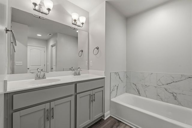 7191 Seagraves Ct, Bowling Green, KY 42101
