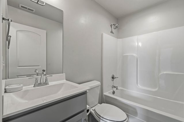 7191 Seagraves Ct, Bowling Green, KY 42101