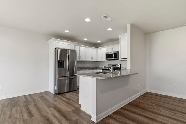 7191 Seagraves Ct, Bowling Green, KY 42101