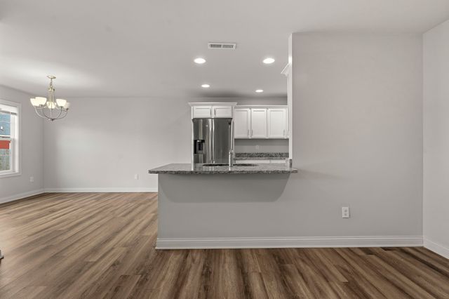 7191 Seagraves Ct, Bowling Green, KY 42101