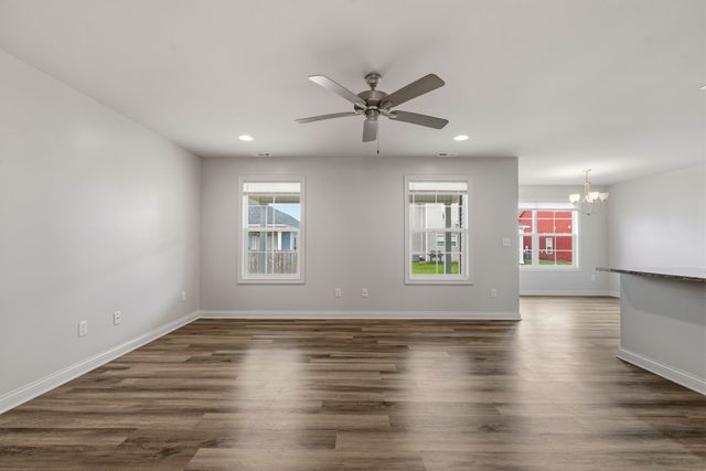 7191 Seagraves Ct, Bowling Green, KY 42101