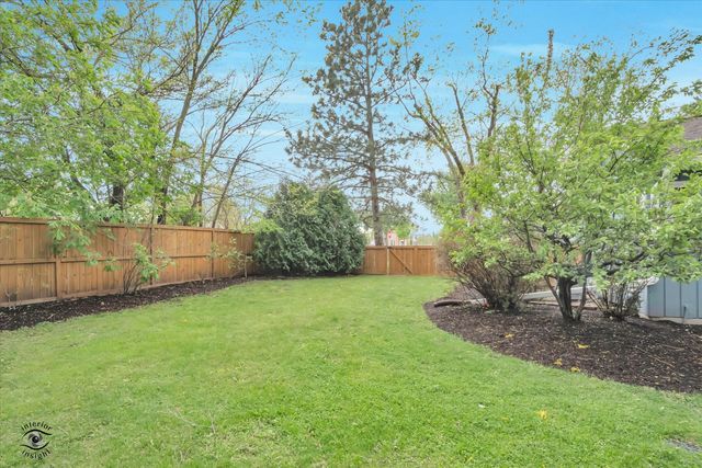 591 S Charlotte Street, Lombard, IL 60148