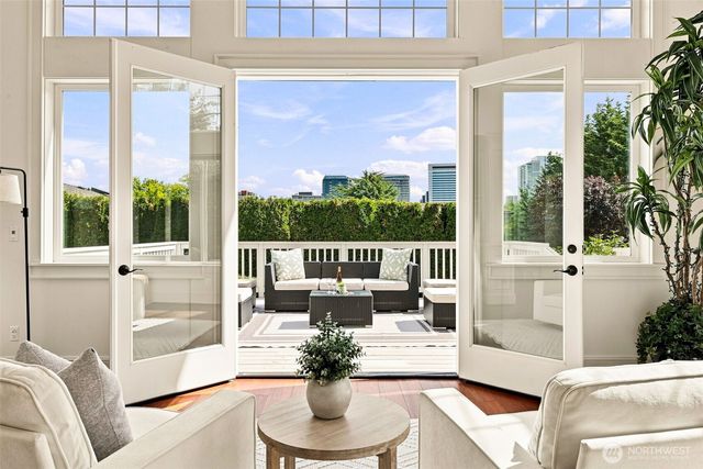 9671 Evergreen Drive, Bellevue, WA 98004