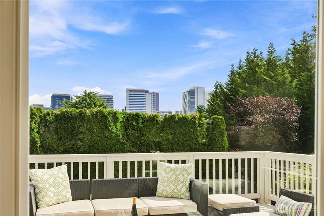 9671 Evergreen Drive, Bellevue, WA 98004