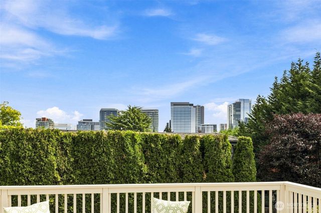 9671 Evergreen Drive, Bellevue, WA 98004
