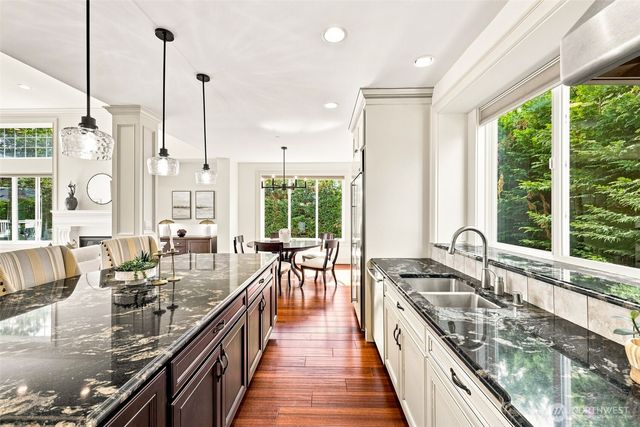 9671 Evergreen Drive, Bellevue, WA 98004