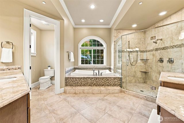 9671 Evergreen Drive, Bellevue, WA 98004