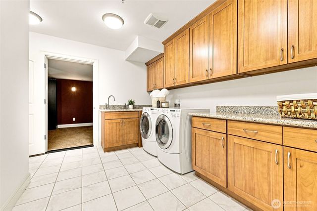 9671 Evergreen Drive, Bellevue, WA 98004
