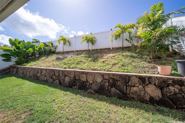 87-1041 Huamoa Street, Waianae, HI 96792