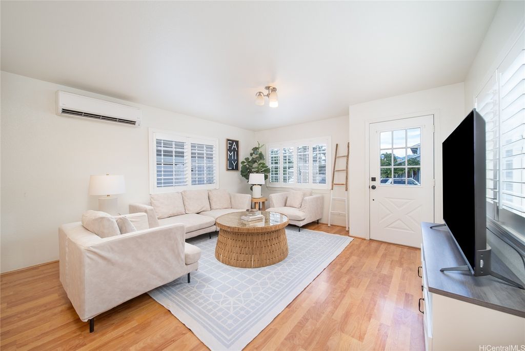 87-1041 Huamoa Street, Waianae, HI 96792