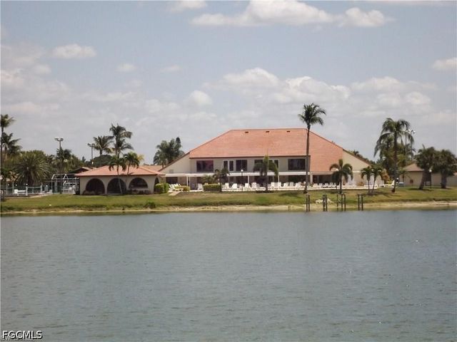 11110 Caravel CIR 101, Fort Myers, FL 33908