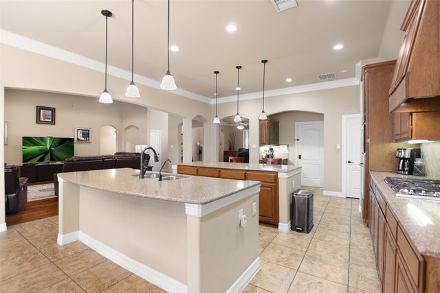100 Parker Oaks Lane, Weatherford, TX 76087