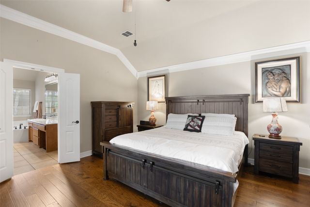100 Parker Oaks Lane, Weatherford, TX 76087