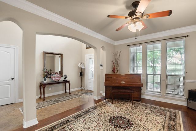 100 Parker Oaks Lane, Weatherford, TX 76087