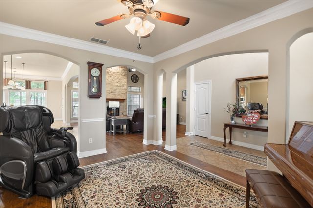 100 Parker Oaks Lane, Weatherford, TX 76087