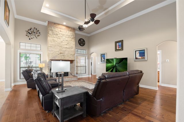 100 Parker Oaks Lane, Weatherford, TX 76087