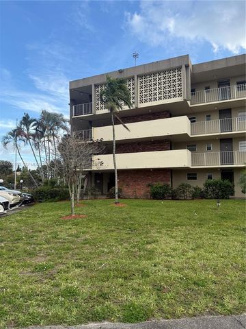 3091 NW 46th Avenue 205C, Lauderdale Lakes, FL 33313