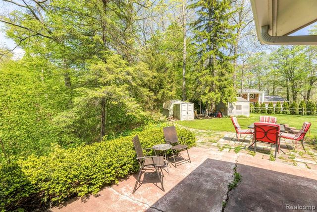 3560 North Road, Clyde, MI 48049