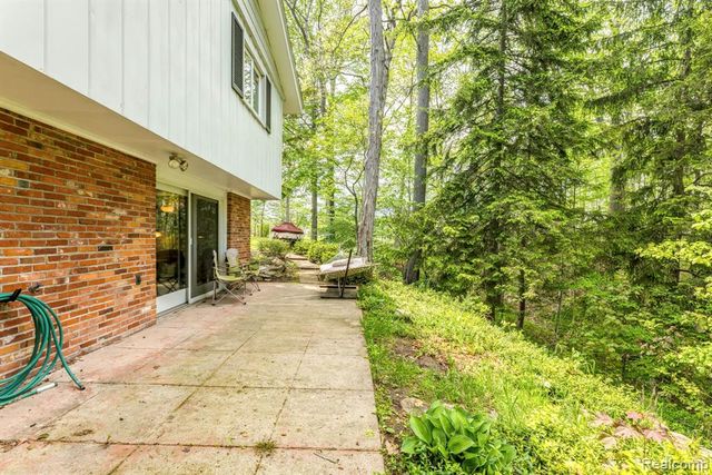 3560 North Road, Clyde, MI 48049