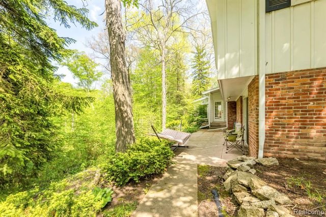 3560 North Road, Clyde, MI 48049