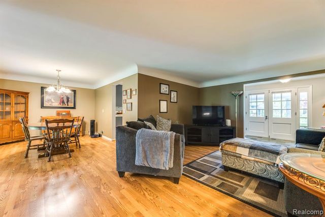3560 North Road, Clyde, MI 48049