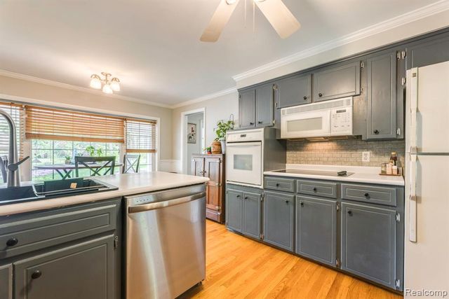 3560 North Road, Clyde, MI 48049