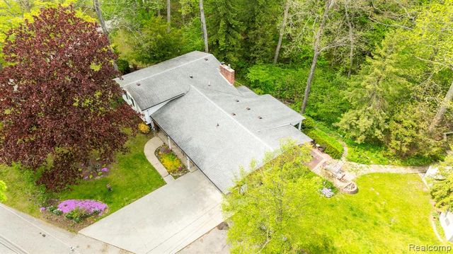 3560 North Road, Clyde, MI 48049