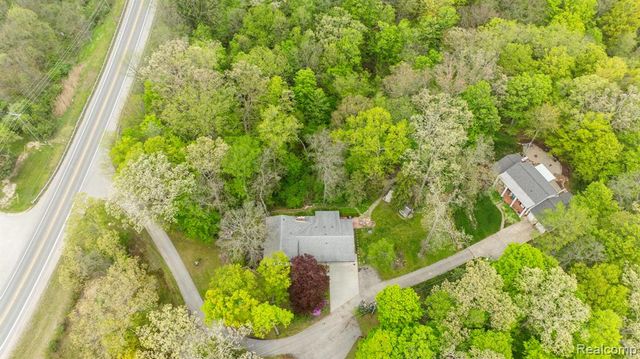 3560 North Road, Clyde, MI 48049