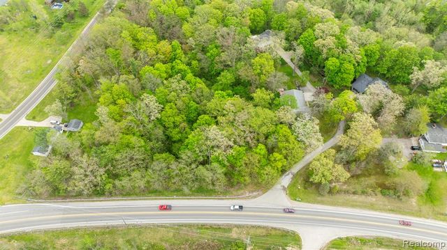 3560 North Road, Clyde, MI 48049