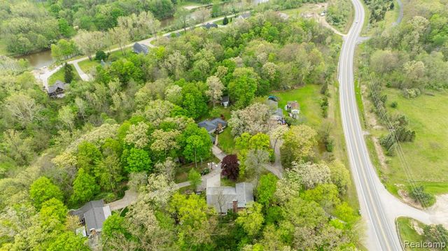 3560 North Road, Clyde, MI 48049