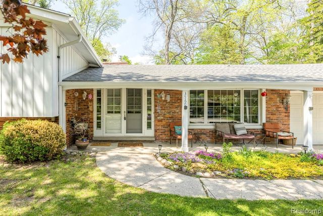 3560 North Road, Clyde, MI 48049