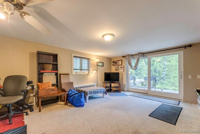 3560 North Road, Clyde, MI 48049