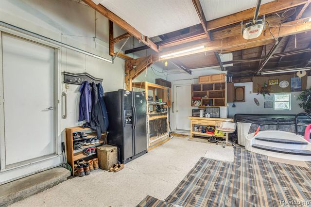 3560 North Road, Clyde, MI 48049