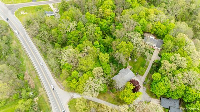 3560 North Road, Clyde, MI 48049