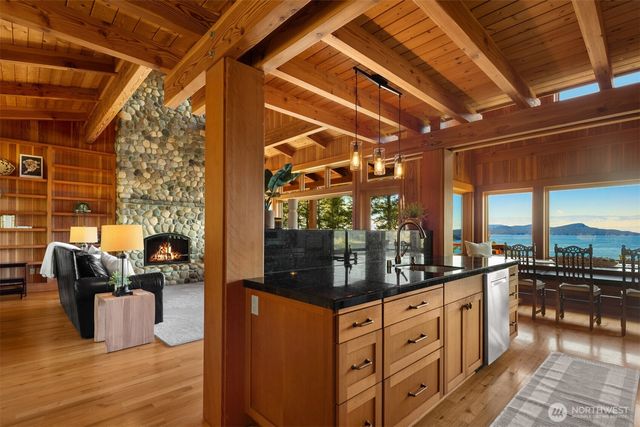 707 NW Thatcher Pass Road, Decatur Island, WA 98221