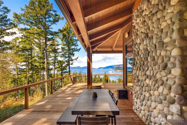 707 NW Thatcher Pass Road, Decatur Island, WA 98221